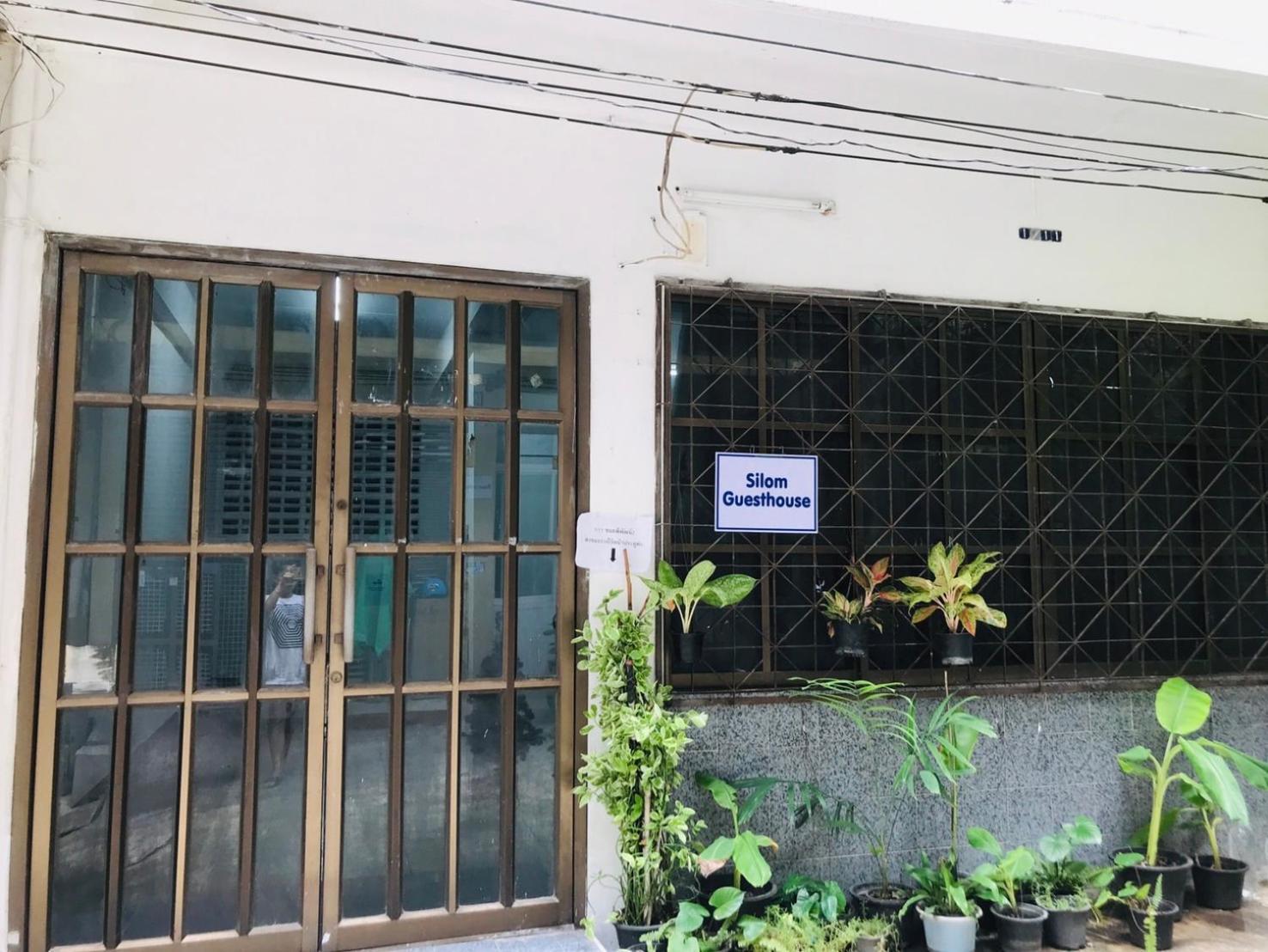 Silom Guesthouse Bangkok Exterior foto